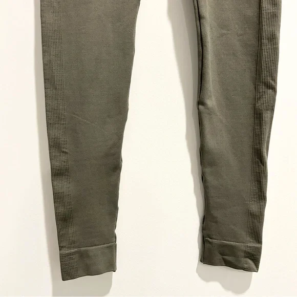 SET Active Sculptflex Leggings Olive Green Size XS/S - Picture 4 of 9